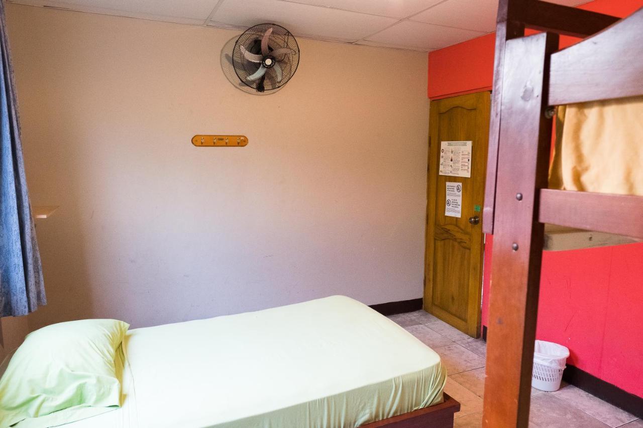 Hostel Nucapacha Гуаякиль Экстерьер фото