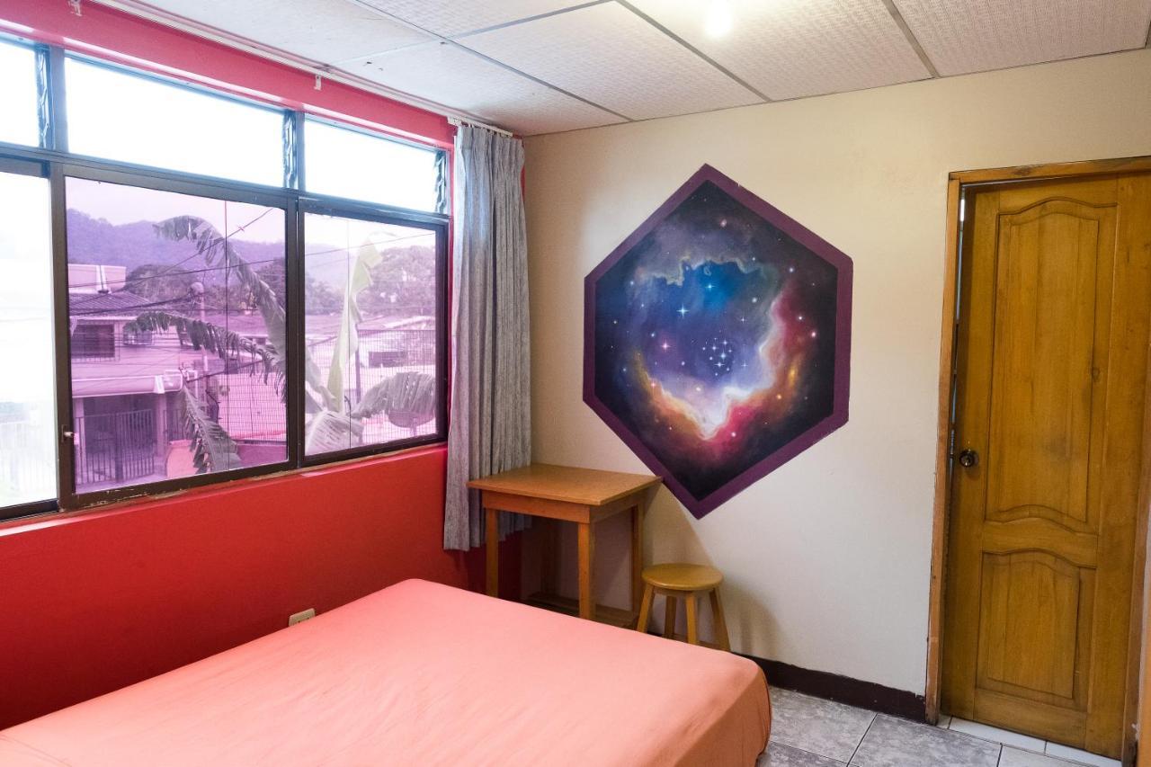 Hostel Nucapacha Гуаякиль Экстерьер фото