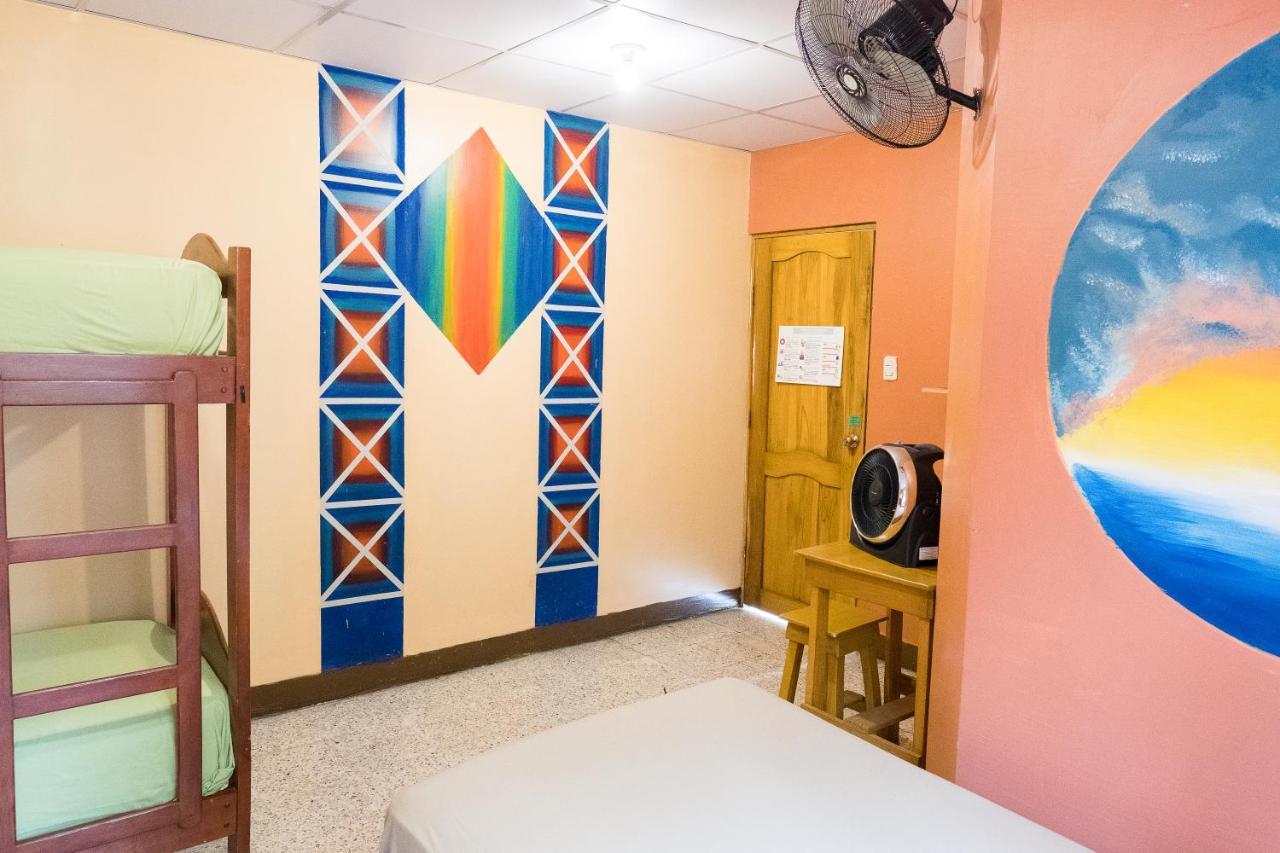 Hostel Nucapacha Гуаякиль Экстерьер фото