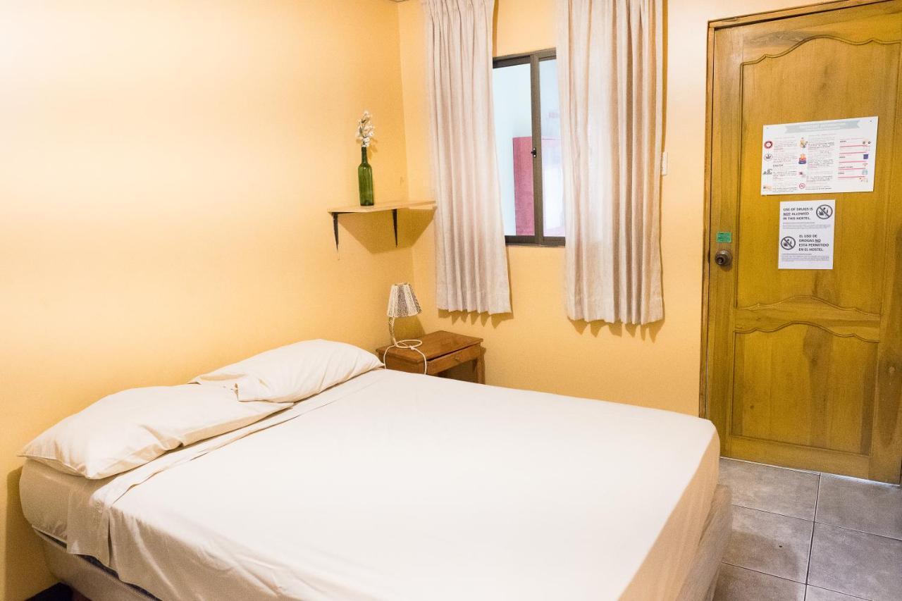 Hostel Nucapacha Гуаякиль Экстерьер фото
