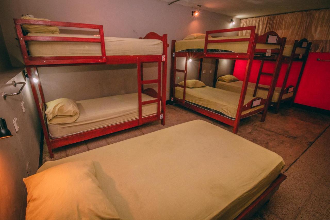 Hostel Nucapacha Гуаякиль Экстерьер фото